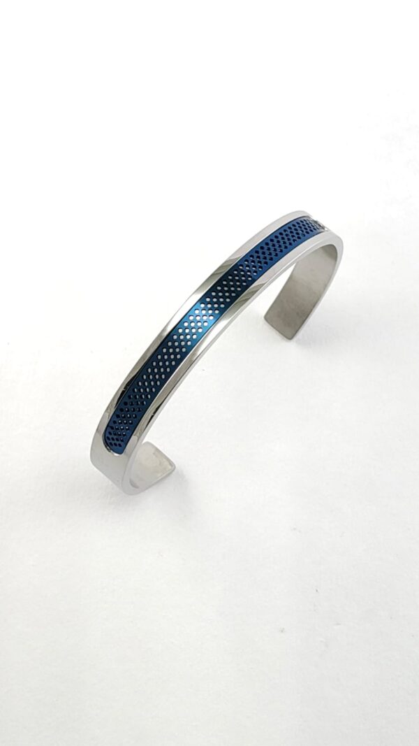 01KA0300 Cobalt Mesh Inlay Cuff