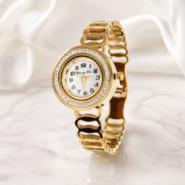 01WAT750 Gold Oval Link Crystal Watch