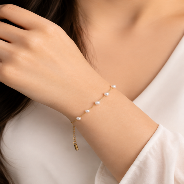 02BR0300(2) Five Pearl Station Bracelet