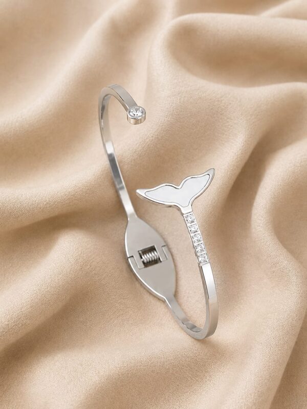 Ocean Tale Whale Tail Cuff