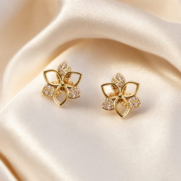 02ST0180 Pav? Crystal Floral Studs