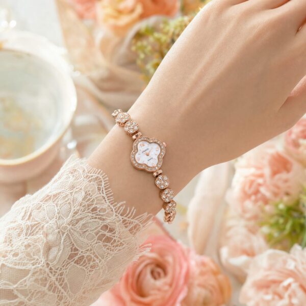 02WAT500(2) Rose Gold Clover Crystal Watch