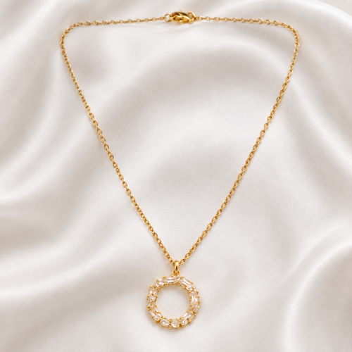 07CH0250 Sparkling Circular Crystal Pendant Necklace