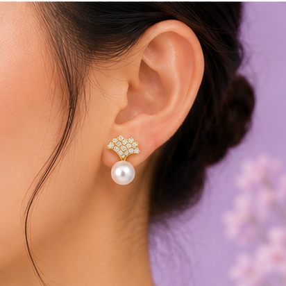07ST0180 Pearl Fan Studs
