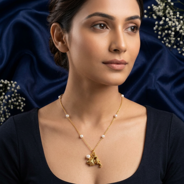09CH0400(2) Pearl Charm Cluster Necklace