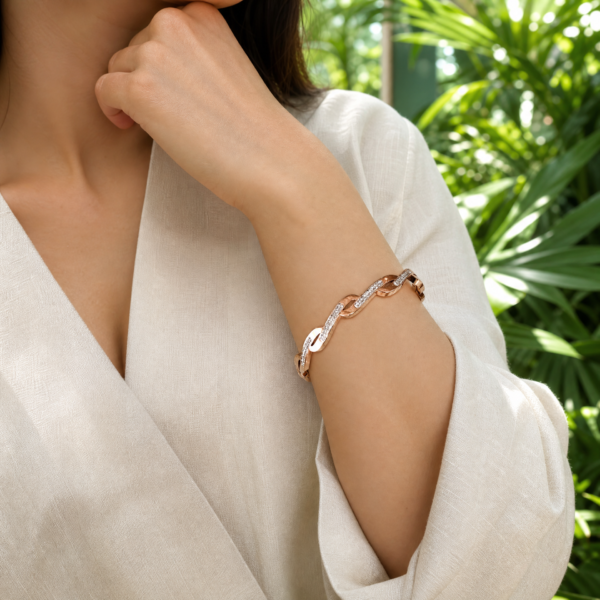 16KA0500(2) Oval Link Crystal Bangle