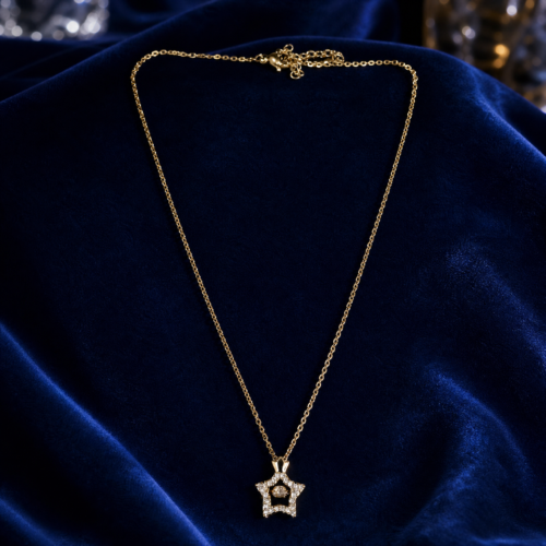 18CH0250 Star Halo Pendant Necklace