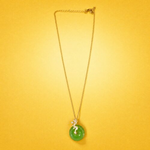 Jade-Style Round Pendant Necklace