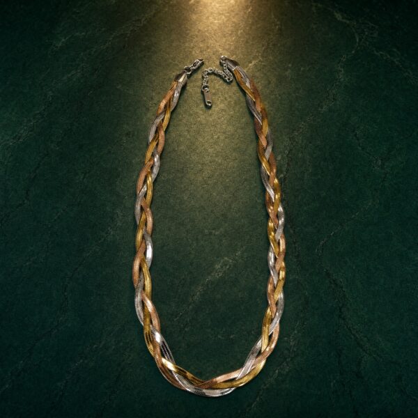 Bold Twisted Chain Necklace